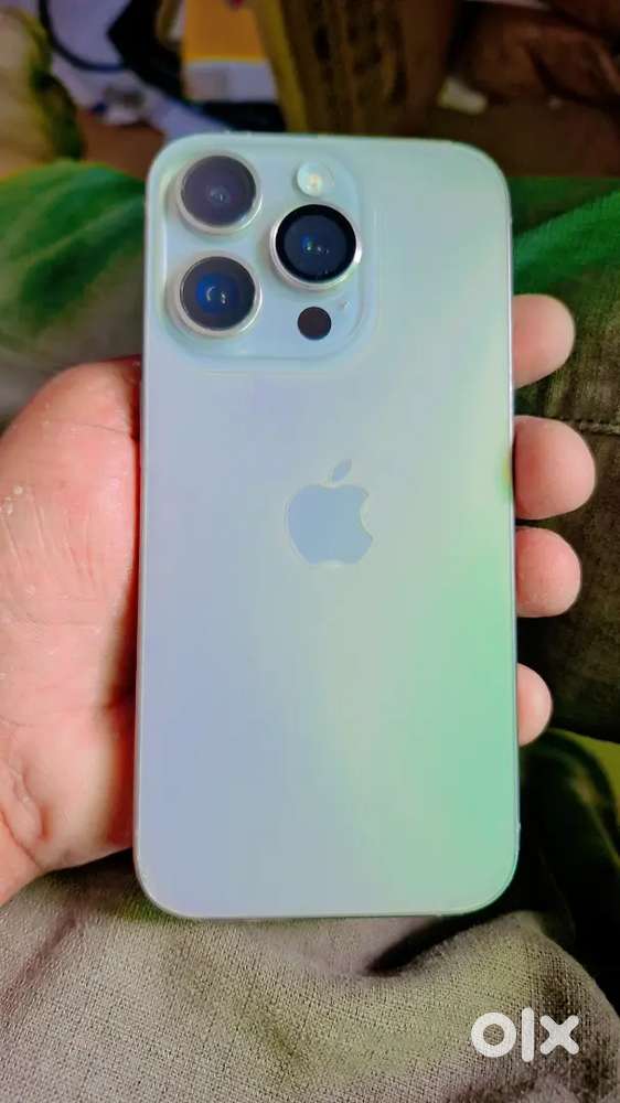 I phone 15 pro 128gb