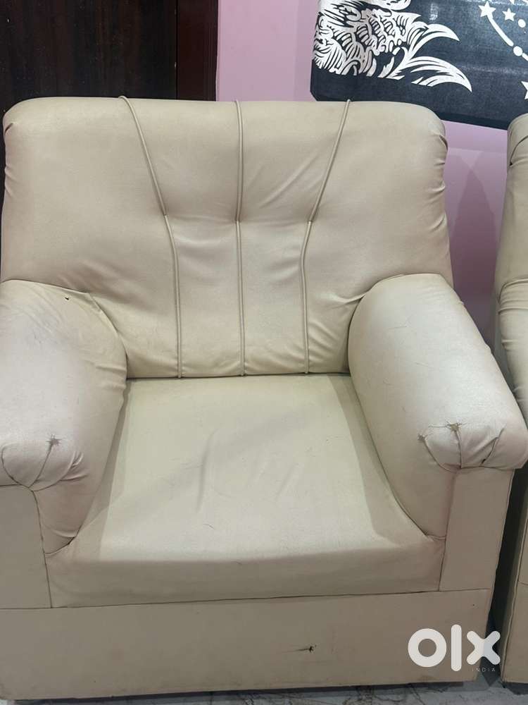 single sofa 2  piece