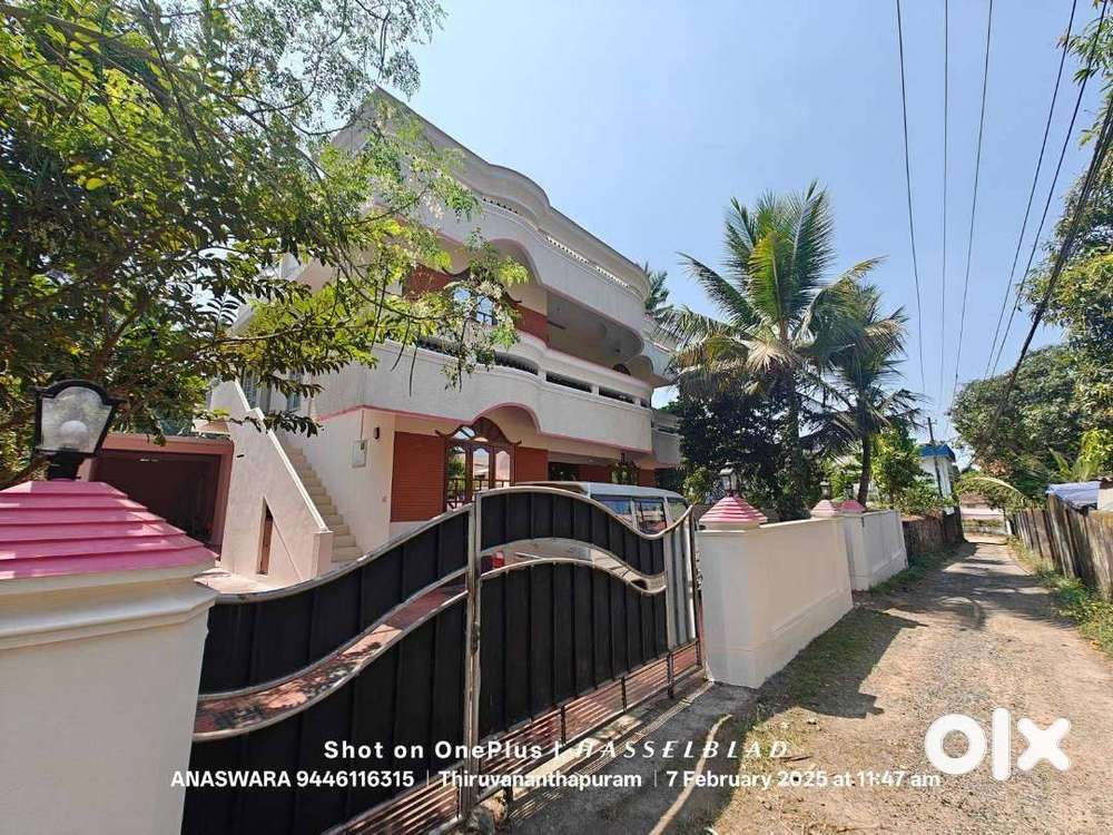 6 BHK Villa for sale in Kunnapuzha. 4356 sq ft. 10 cents.