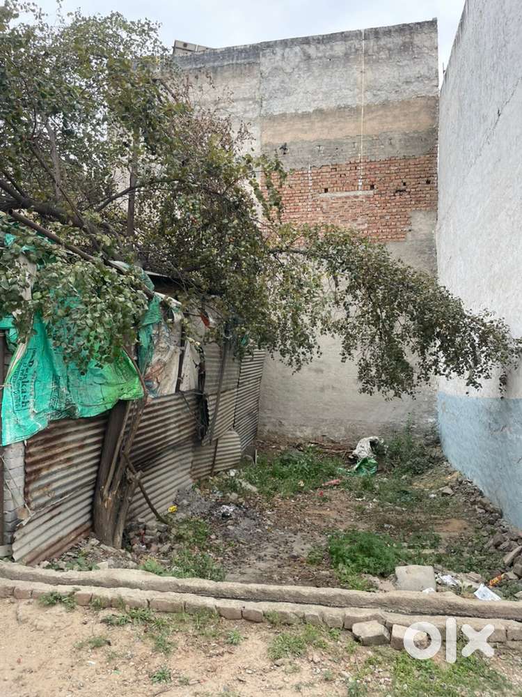 53 gaj plot garhi harshru