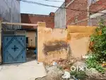 Naubasta metro station aur hamirpur highway se 500 meter duri par hai
