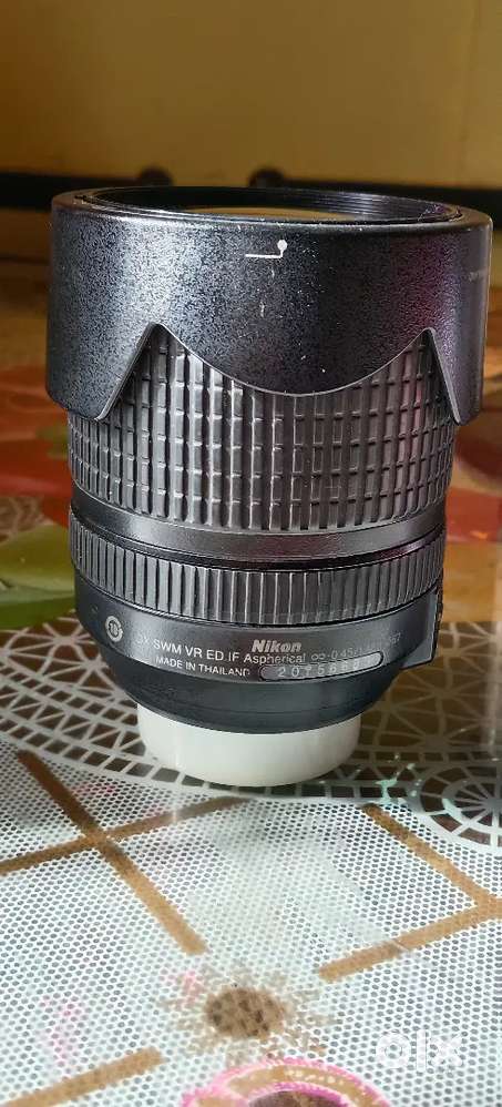 Nikon VR Dx 18-140 zoom ,3.5-4.6 , perfect good condition less using