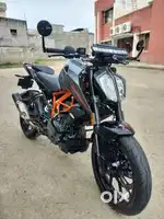 KTM DUKE 390cc