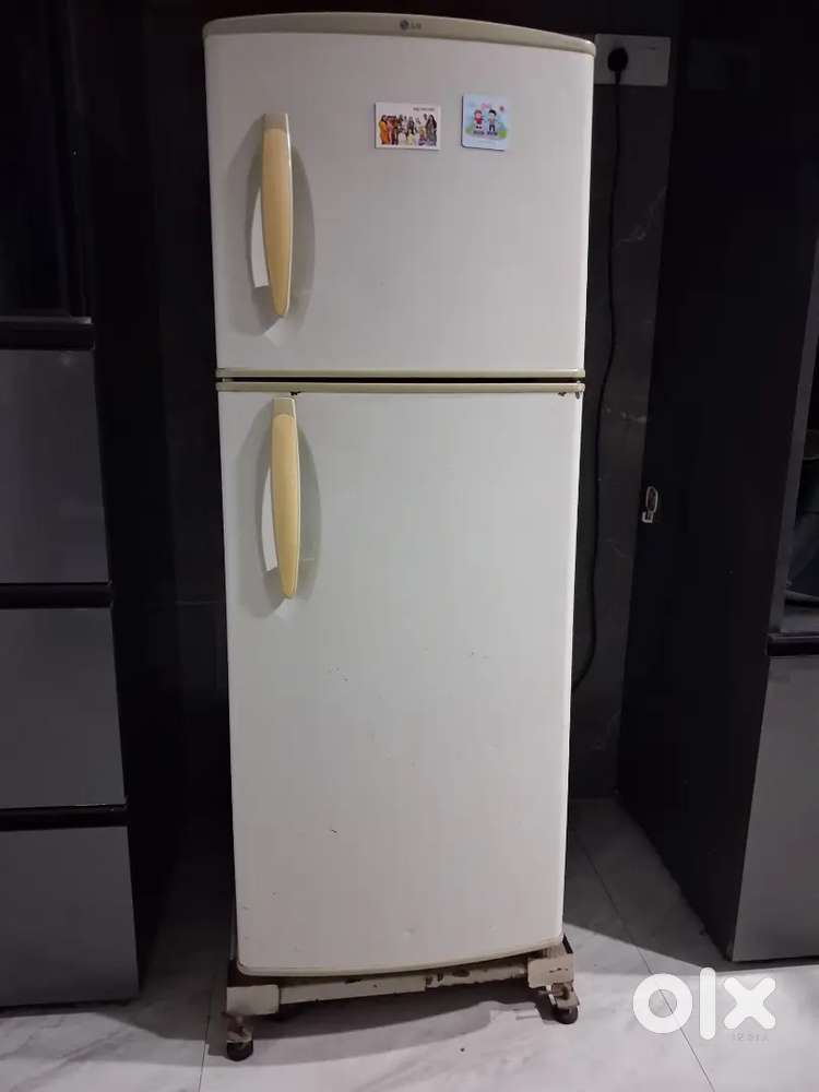 Double door fridge