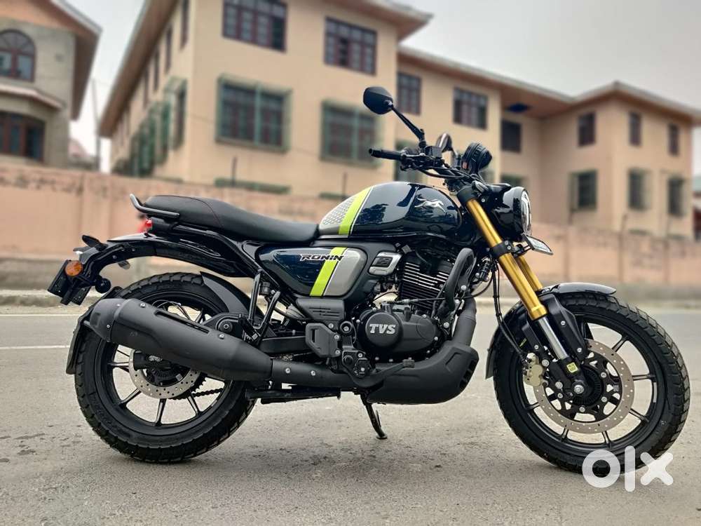 On urgent bases selling my Tvs ronin 225cc Top Modal in mint condition