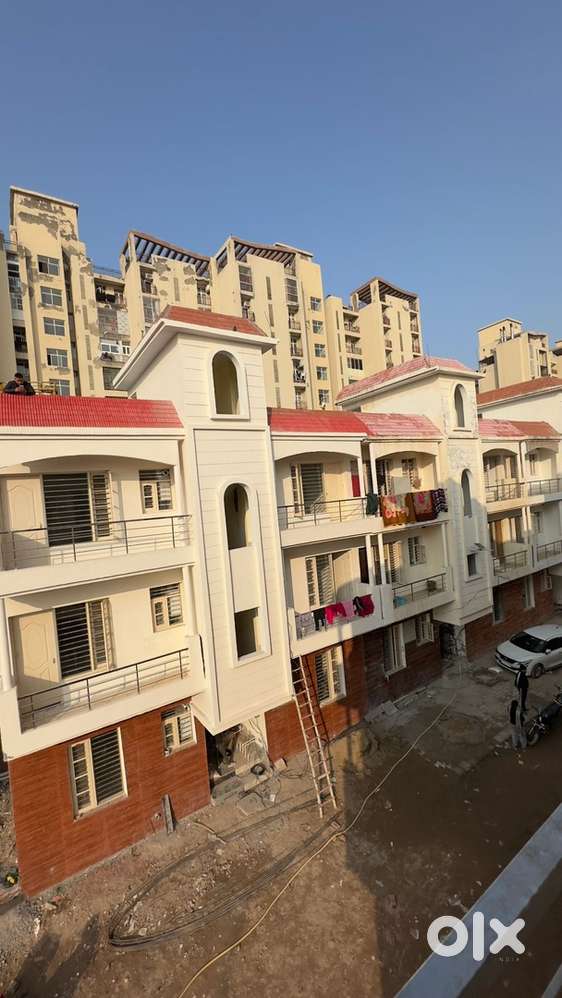 1 BHK Flat For Sale On Main Highway