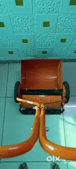 Grass Cutter-Manually Operate