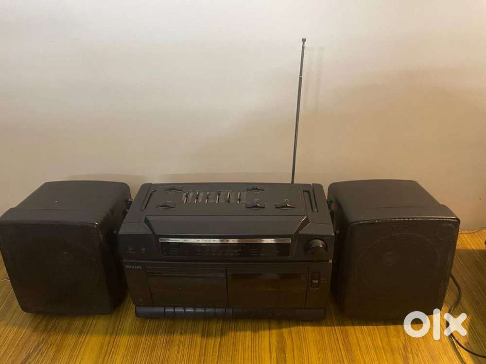 Vintage Philips Stereo System with Dual Speakers & Cassette Player