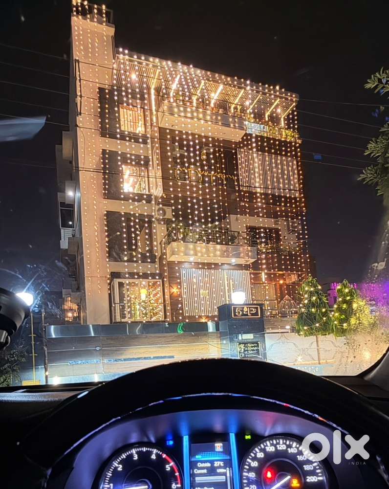 2 Br main road sector 9-11 For females only