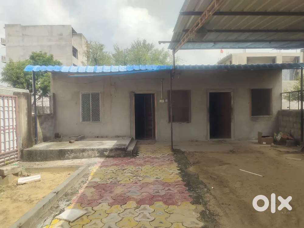 Piprali circle 2 room let bathroom  full tin set covor space rent