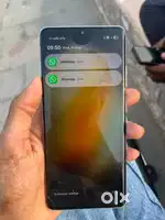 Sumsung s21 ultra screen me dot h or back pannel creck h