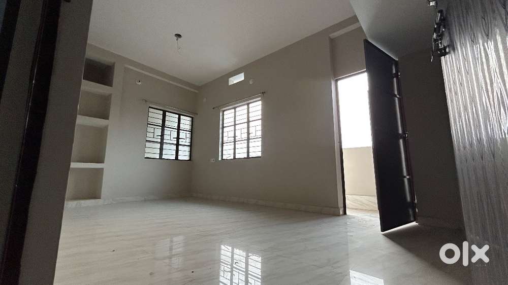 2BHK/2RK Flat in Gola Road