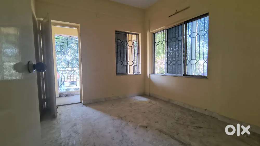 2bhk flat for sale semi complex