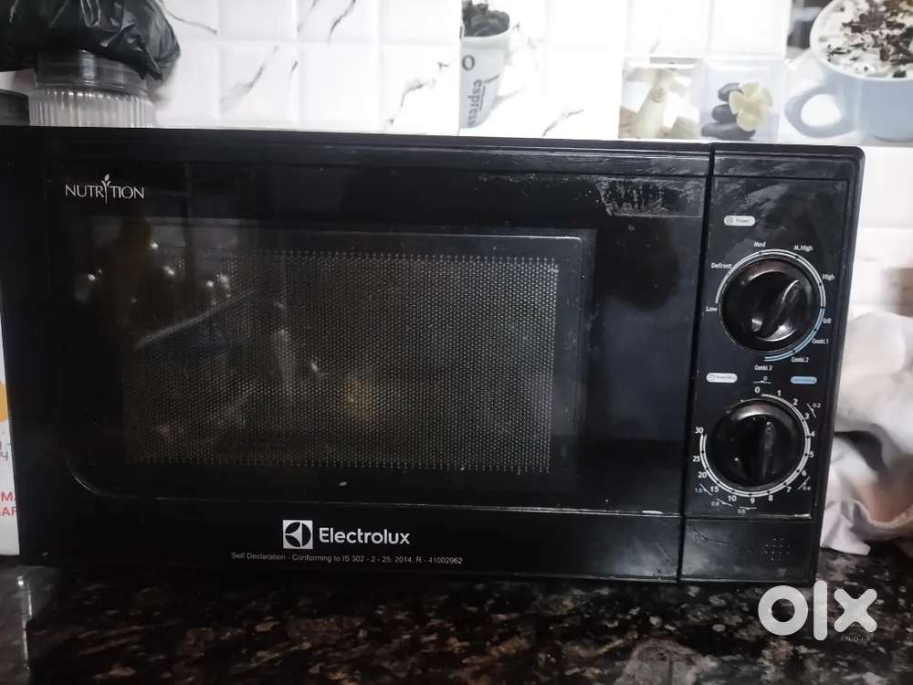 A working microwave