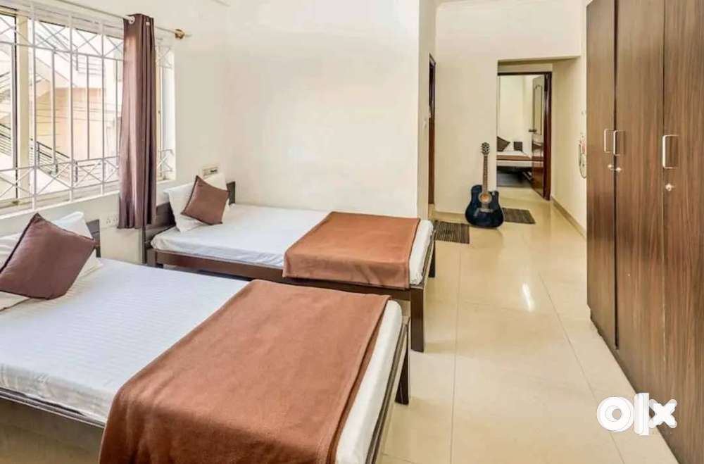 TRANSIT DORMS BACKPACKERS INN & HOSTEL