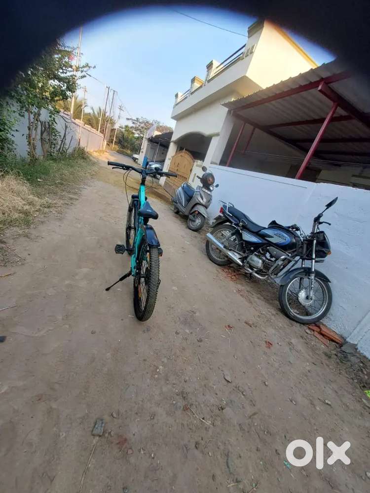 Cycle model New brake pads New calipers Tire