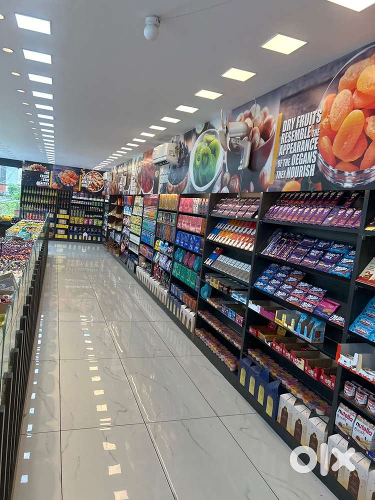 Al thamar date’s & nuts