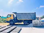 Well maintained single owner with showroom service records