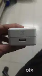 Oneplus warp charger 65W adapter