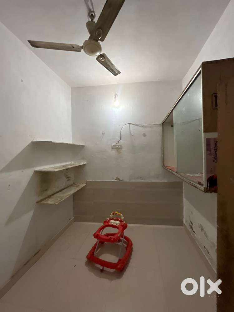Room for rent near alambagh bus stand