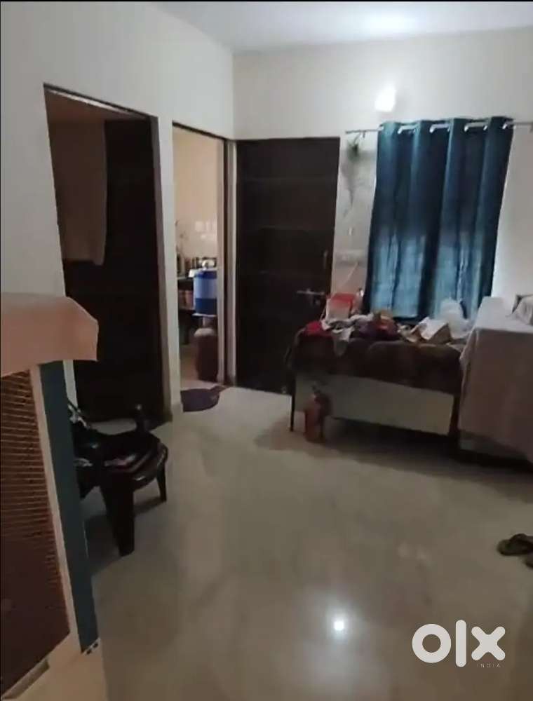 2BHK FLAT URGENT SELL