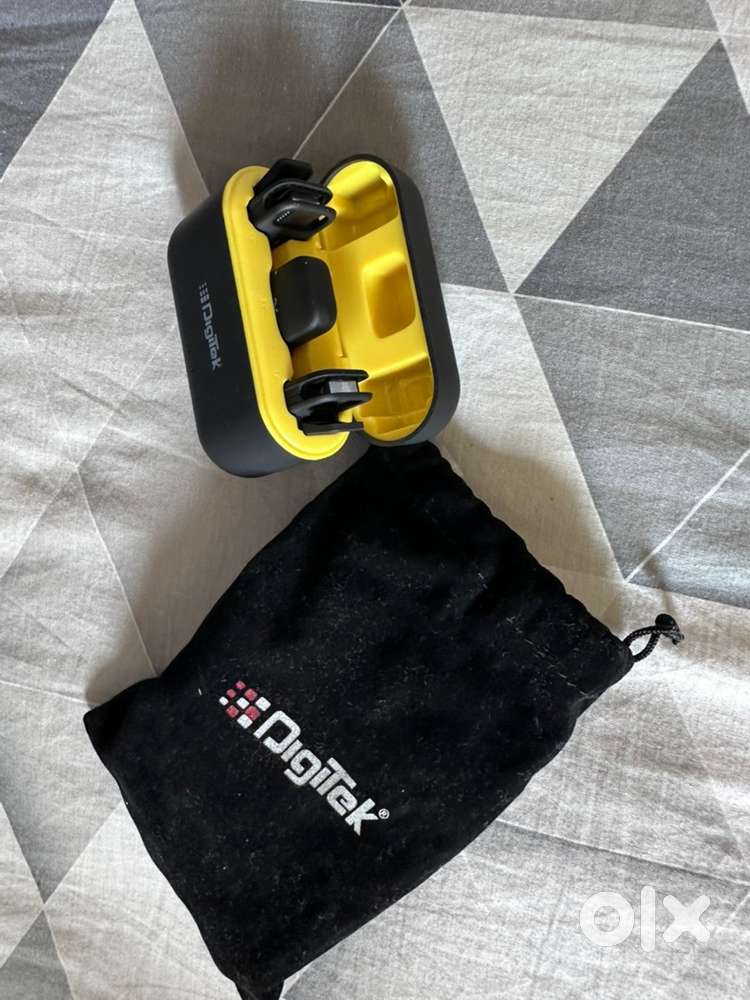 Digitek® (DWM-103) Wireless Microphone System with ANC Noise Reduction