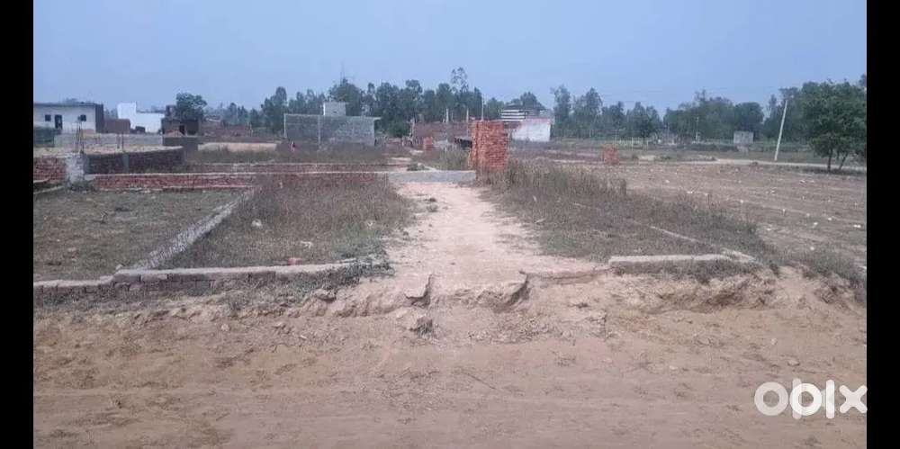 100 guz plot (shiv chock colony)