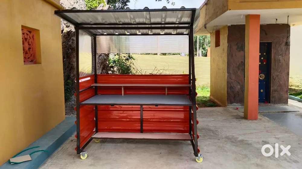 Food cart only 4months old