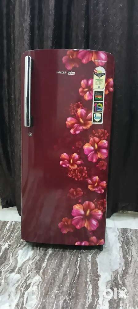 Brand new condition Voltas 11 month old fridge 175 letter fridge