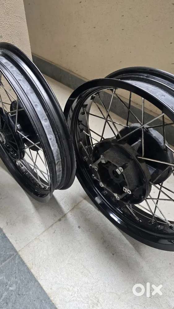 RE OEM 18 Spoke Wheels for Interceptor/GT 650