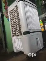 Cooler for sale in a good condition mein h jiko lena h dm me