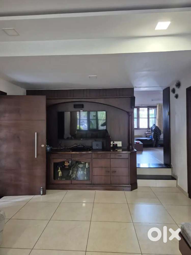 4 Bhk Luxurious Fully furnished Bunglow For Sell In Manjalpur Nr Spada