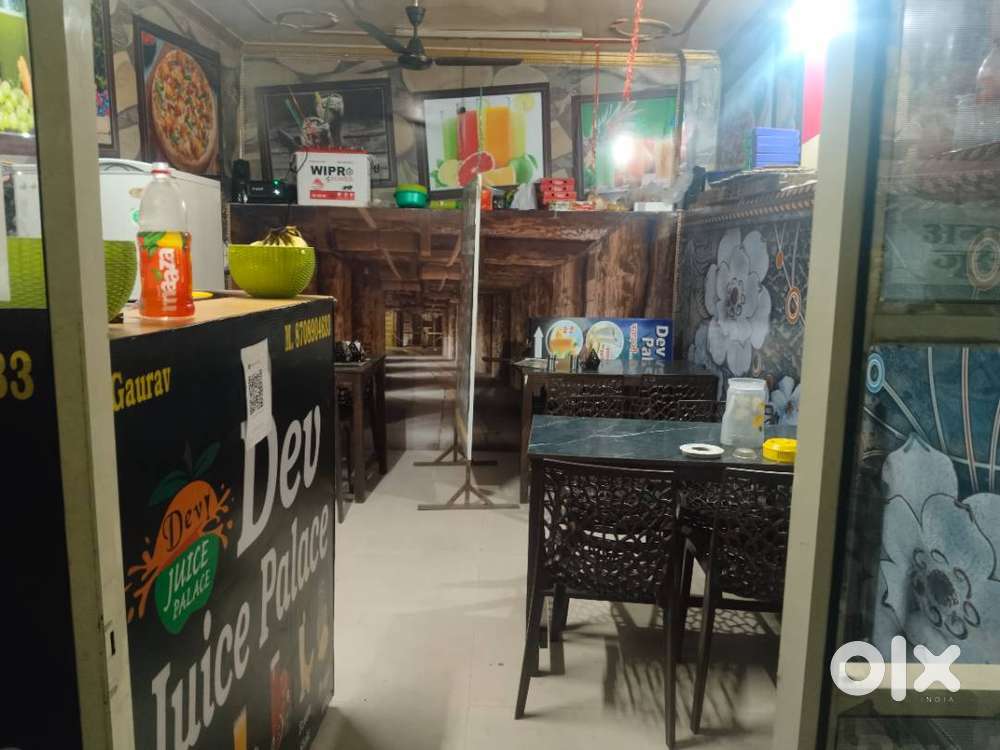 Library with fast food cafe