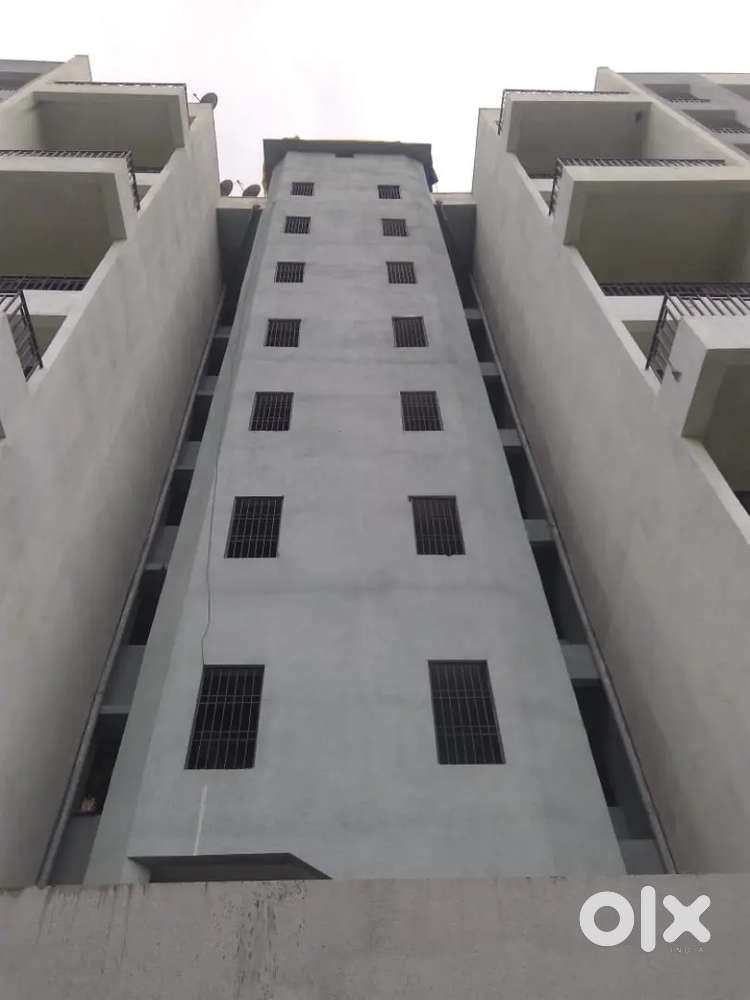 Ready to move flats for sale at Kalyan West at cheap price