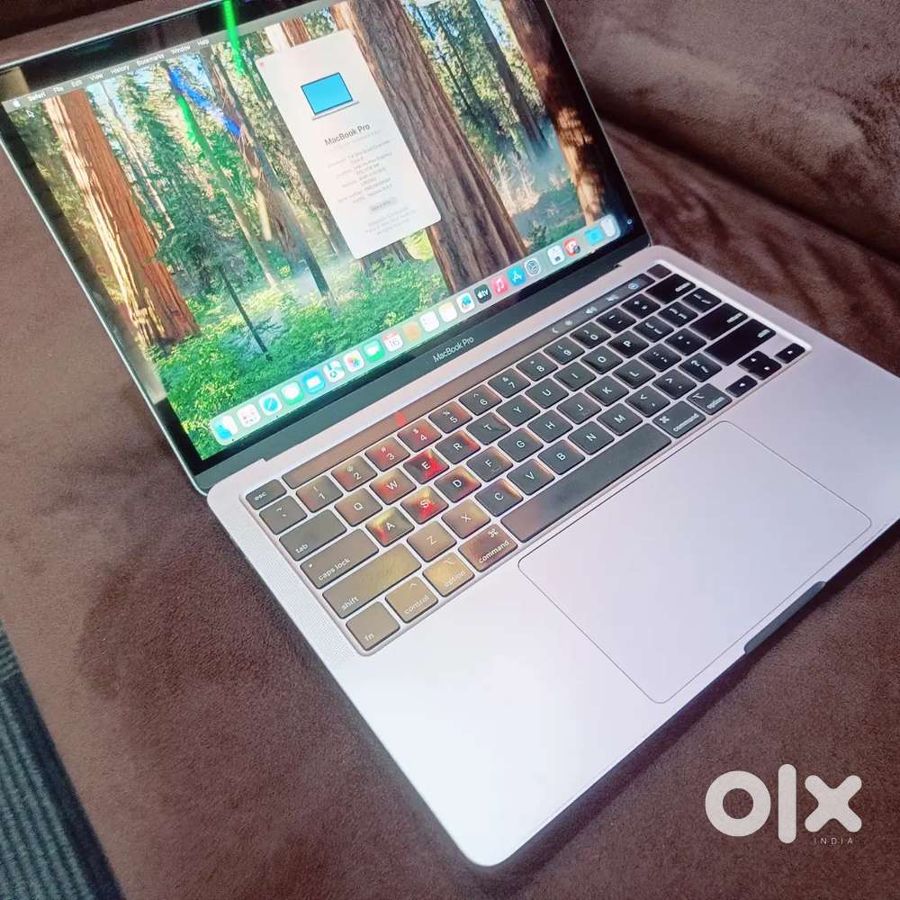 MacBook pro A2338  M2 13 Inch 16 GB Ram SSD 256 GB