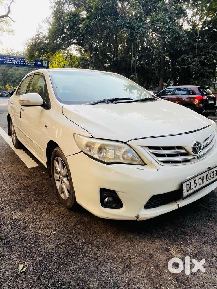Toyota Corolla Altis G, 2011, CNG & Hybrids