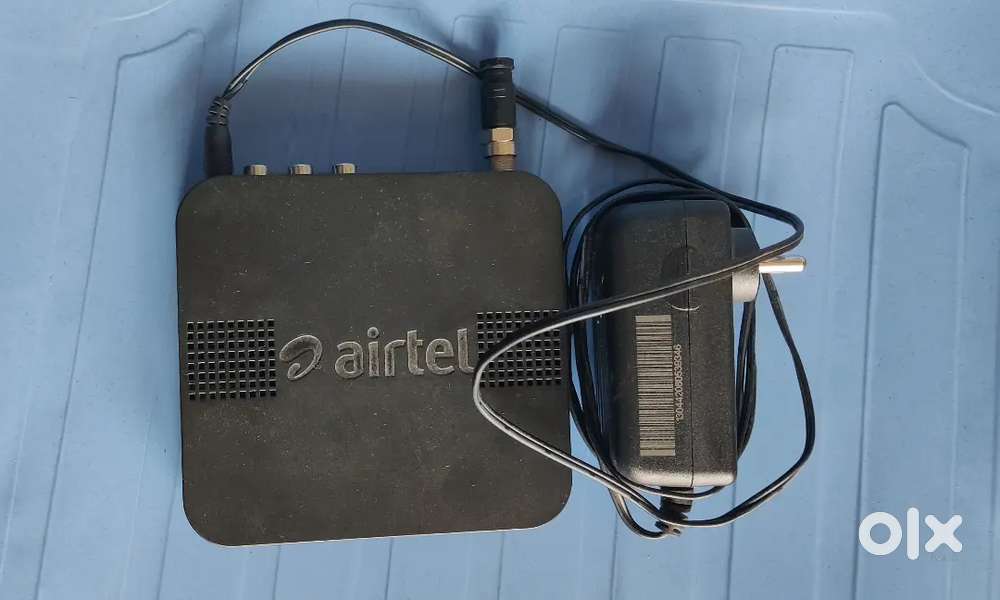 Airtel Dish with setup box and Remote