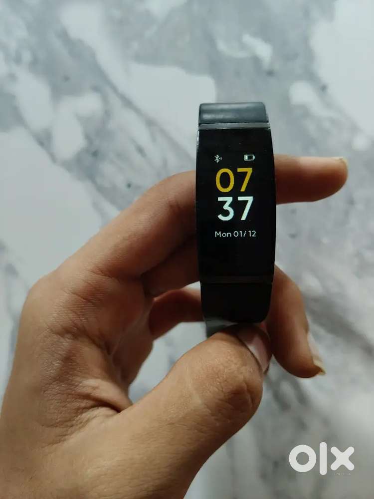 “Realme Smart Band (Black) – Good Condition, No Box
