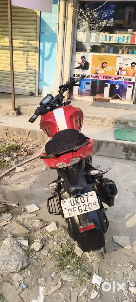 Urgent sell ! New tyre and new battery