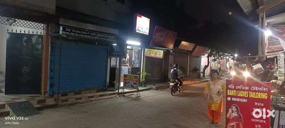 Fast Food cook for a newly opened restaurant...