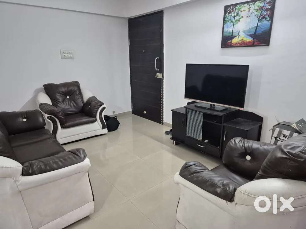 Fully Furnished Premium 2 BHK spacious flat - Wagholi Highway touch