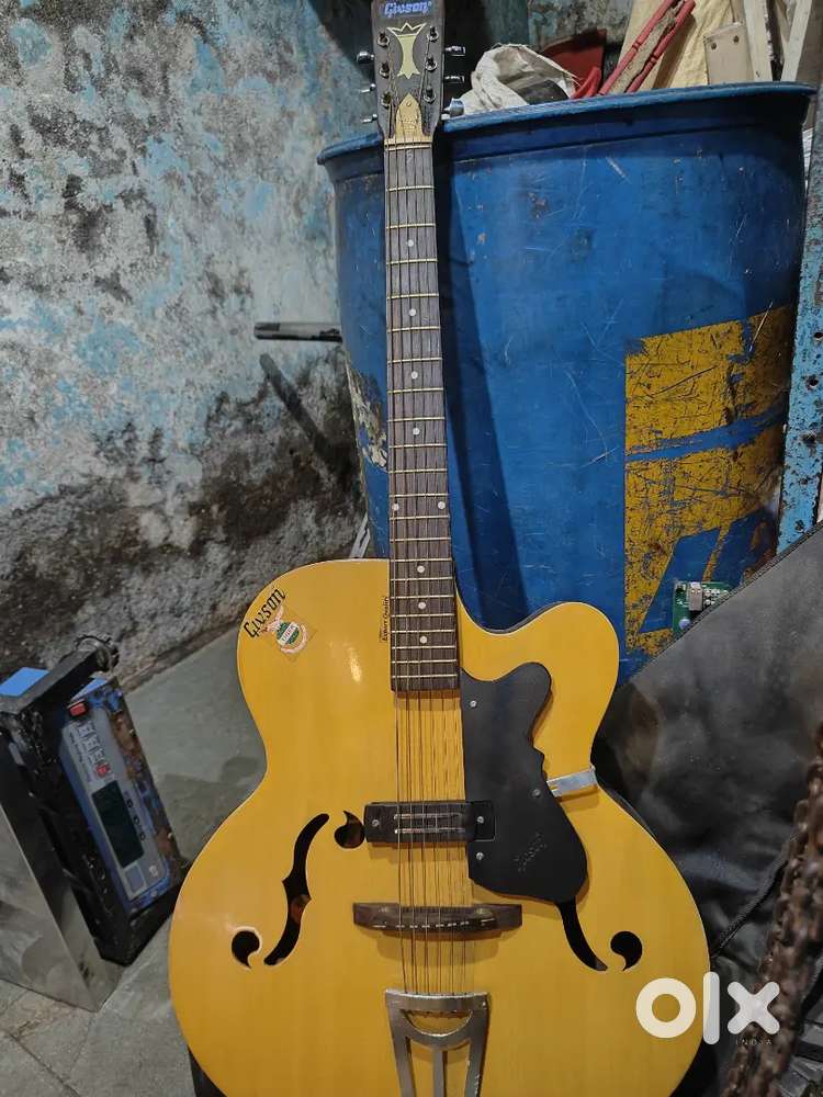 Givson Guitar