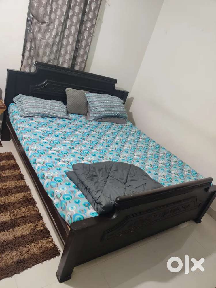 King size Bed +freeze