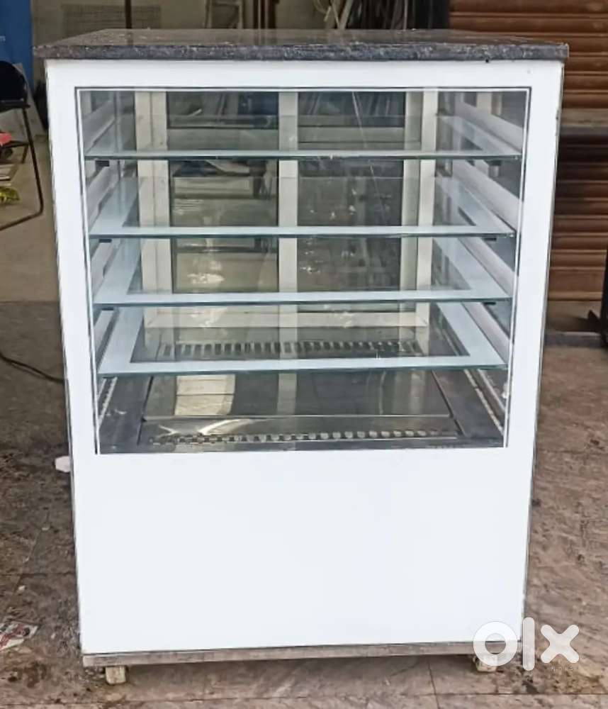 Coolling Display counter  inbuilt compresir machine assembled