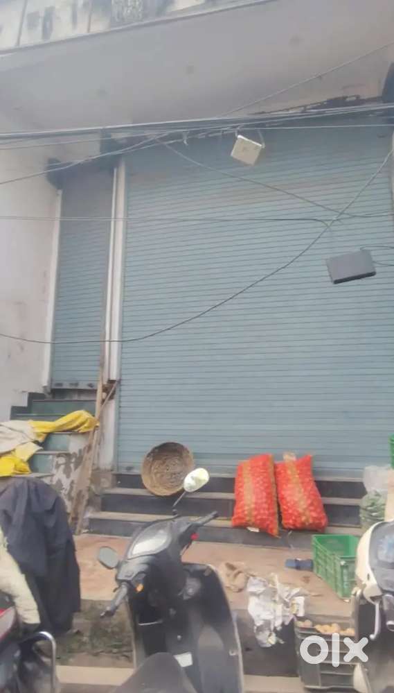 4 Floor Showroom At Prime Location Tempo Stand Rajaji Puram