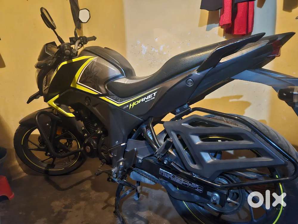Honda cb hornet 160r