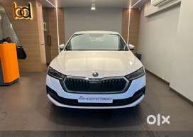 Skoda Octavia 2.0 Style TSI AT, 2022, Petrol