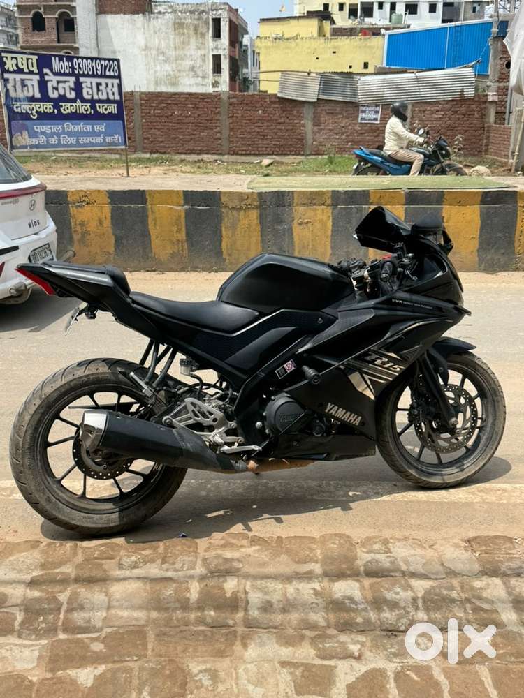 R15 v3 Dark Knight