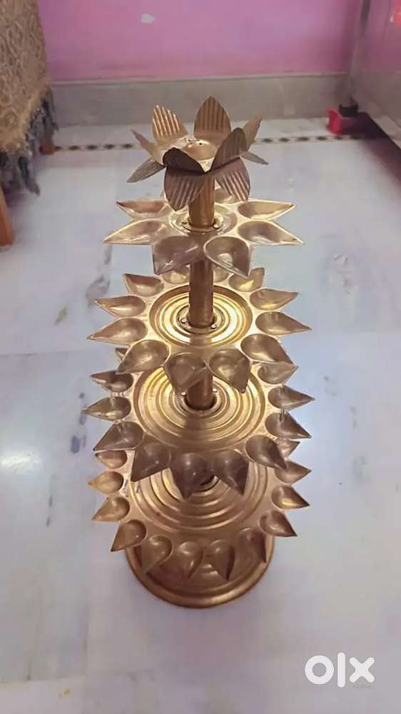 Rare 54-Pradip Brass Deep Set – Like New, Only 1 Piece Available!