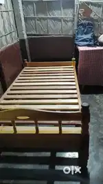 Wooden Bed, Single